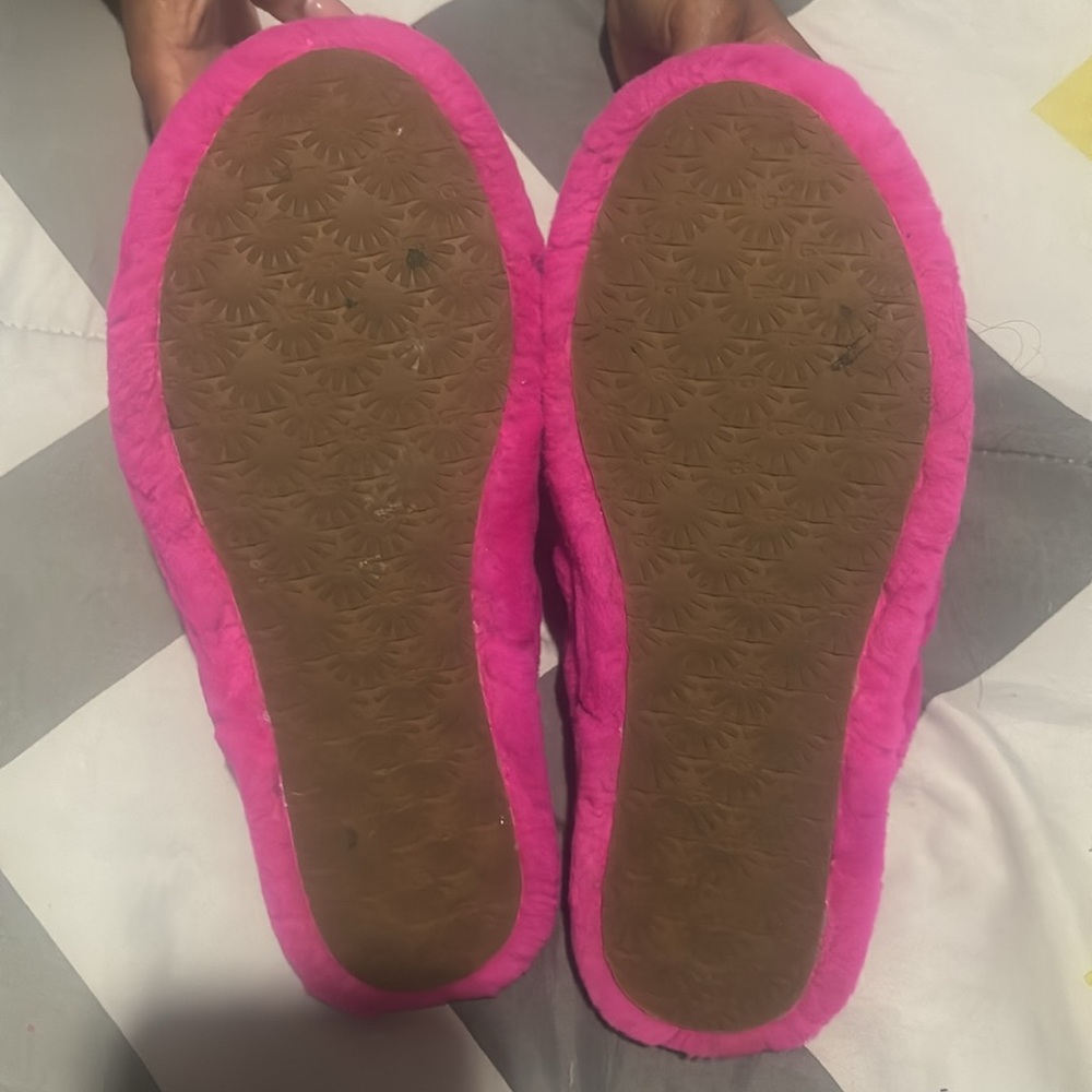 Ugh Fluff yeah slippers - Picture 2 of 2